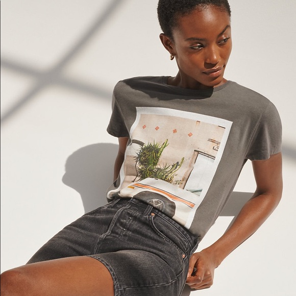 Aritzia Tops - Aritzia Denim Forum graphic t-shirt